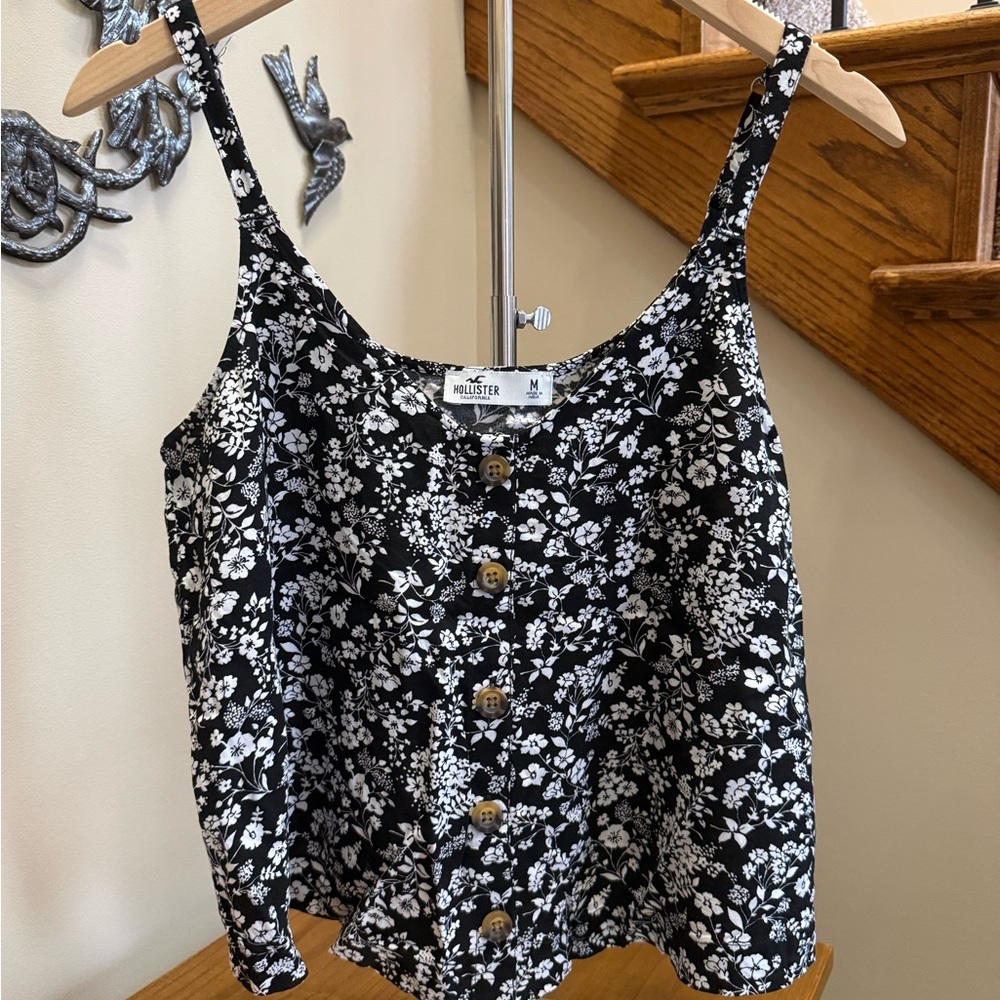 Hollister Black and White Floral Button-Up Tank Top
